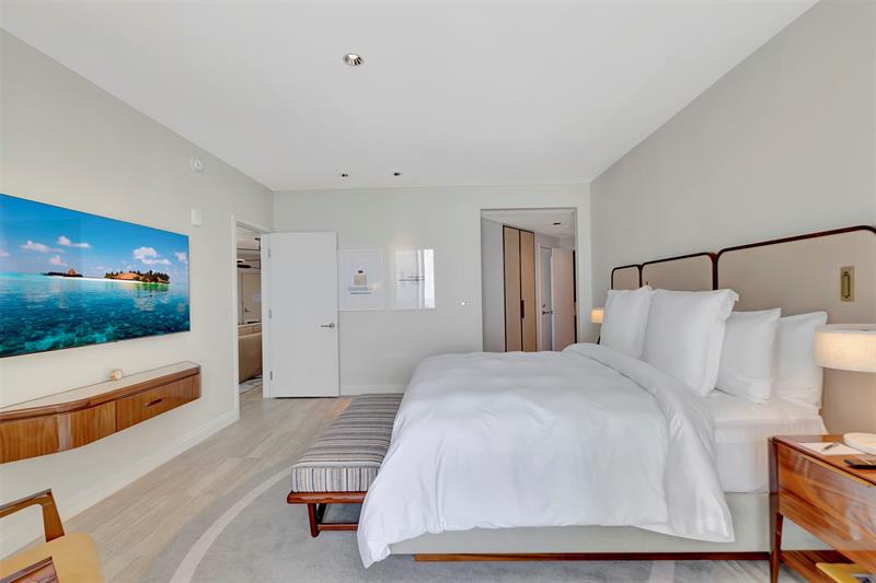 Image 33 of 54 For 525 Fort Lauderdale Beach Blvd  1705