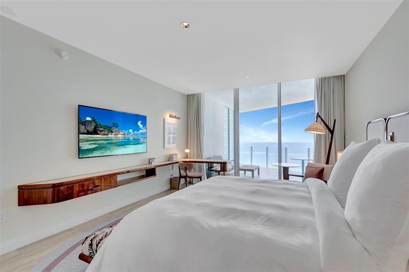 Image 49 of 54 For 525 Fort Lauderdale Beach Blvd  1705