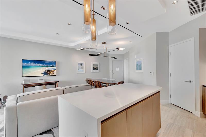 Image 9 of 54 For 525 Fort Lauderdale Beach Blvd  1705