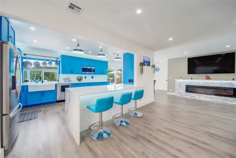 Image 27 of 36 For 250 27th Ct  