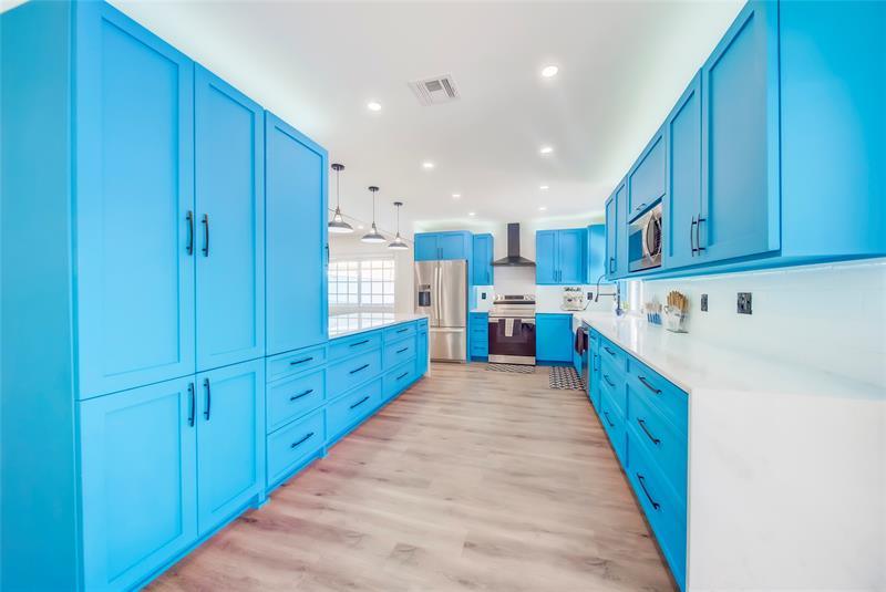 Image 28 of 36 For 250 27th Ct  