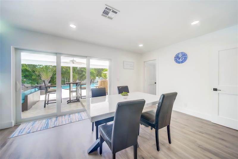 Image 32 of 36 For 250 27th Ct  