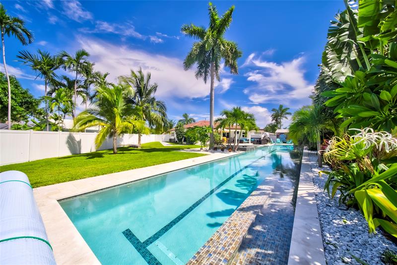 Image 6 of 36 For 250 27th Ct  