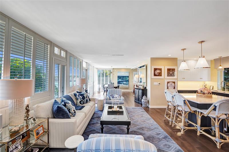 Image 8 of 40 For 1124 Seminole Dr  1 C&d