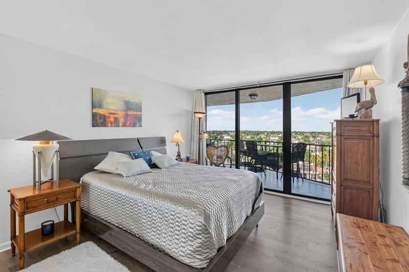 Image 20 of 45 For 899 Jeffery St  710