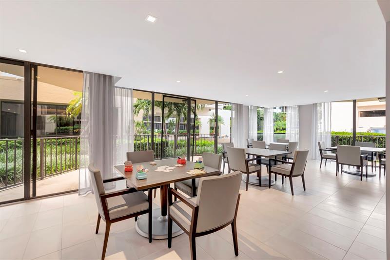 Image 37 of 45 For 899 Jeffery St  710