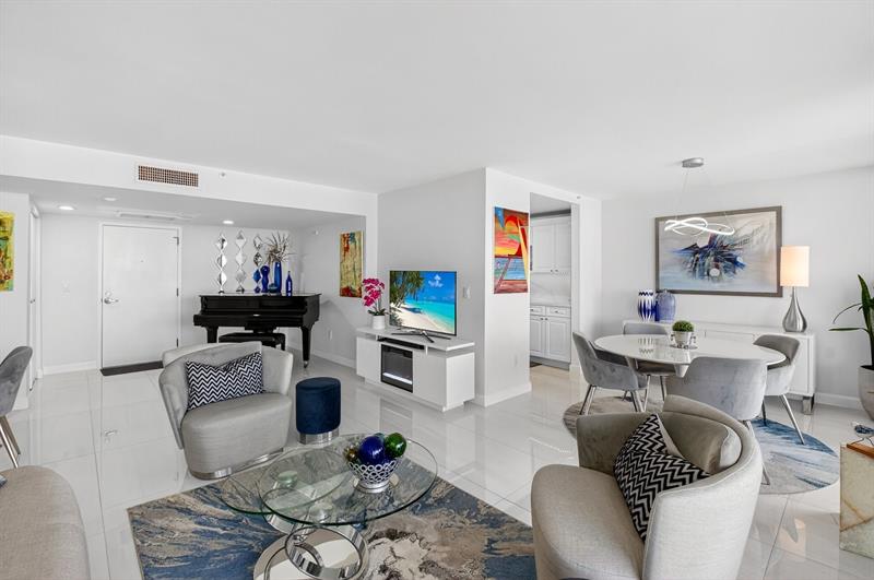 Image 9 of 45 For 899 Jeffery St  710