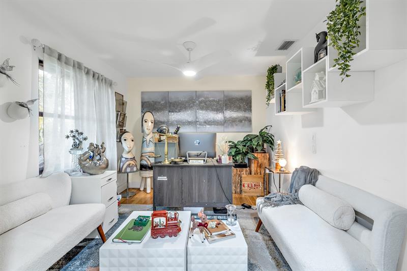 Image 24 of 42 For 980 70th Ave