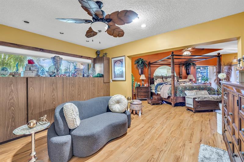 Image 30 of 42 For 980 70th Ave