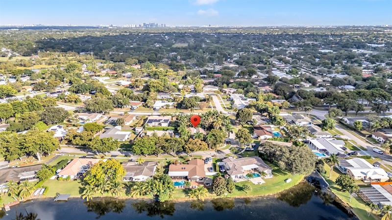 Image 5 of 42 For 980 70th Ave