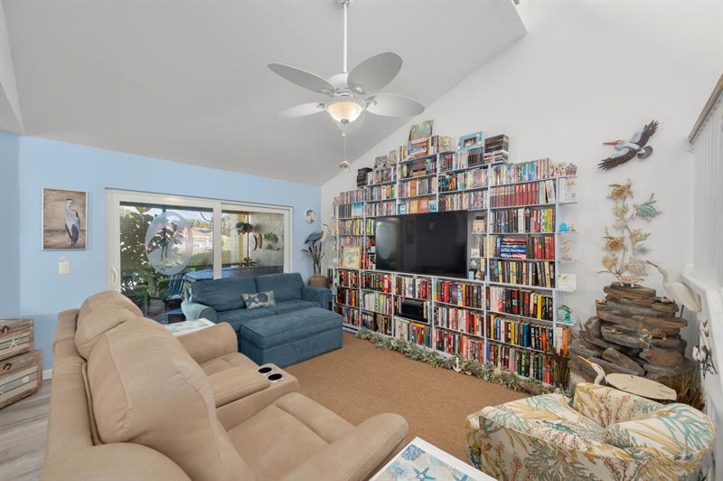 Image 10 of 23 For 1600 Crossings Circle  1600