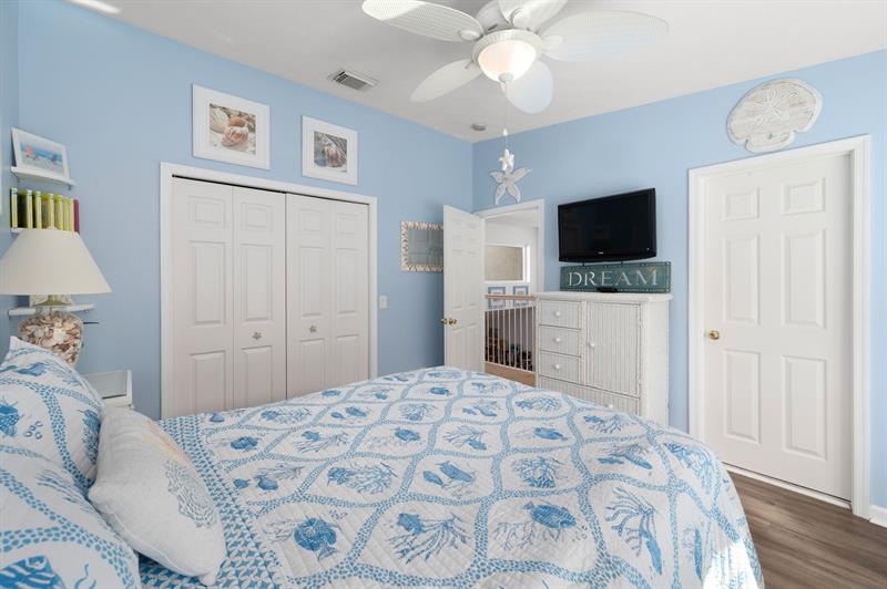 Image 18 of 23 For 1600 Crossings Circle  1600