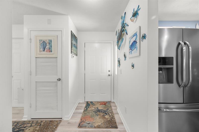 Image 5 of 23 For 1600 Crossings Circle  1600