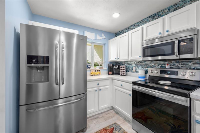 Image 6 of 23 For 1600 Crossings Circle  1600