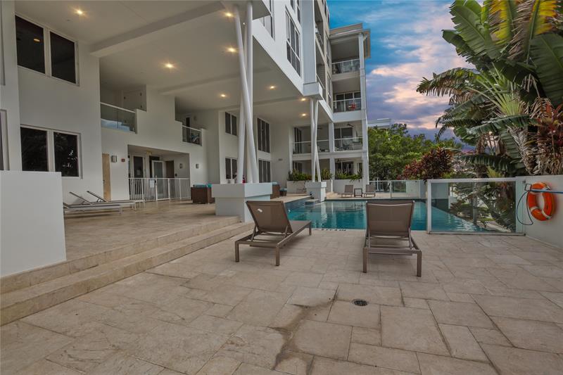 Image 17 of 34 For 120 19th Ave  404