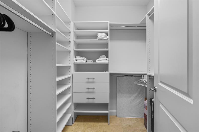 Image 18 of 34 For 120 19th Ave  404