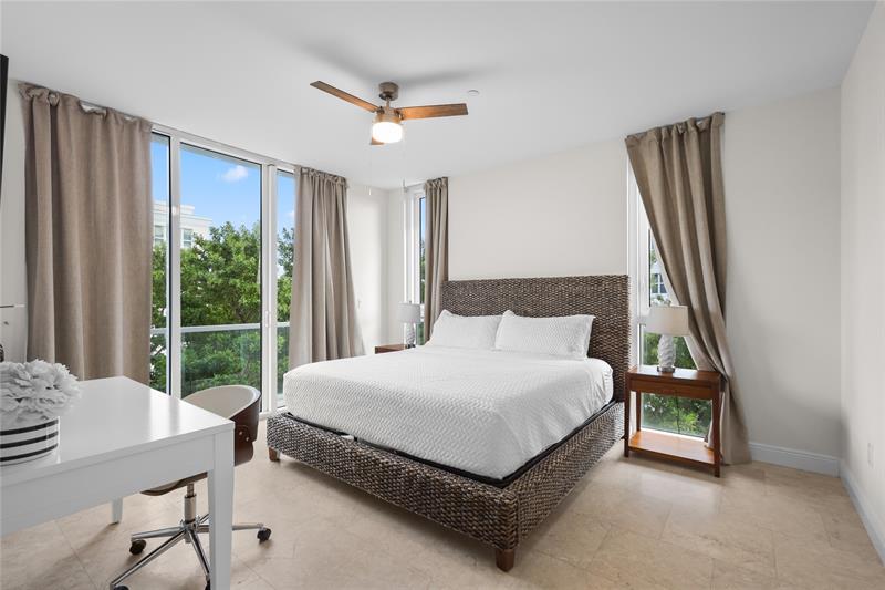 Image 19 of 34 For 120 19th Ave  404