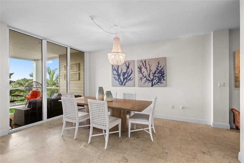 Image 26 of 34 For 120 19th Ave  404