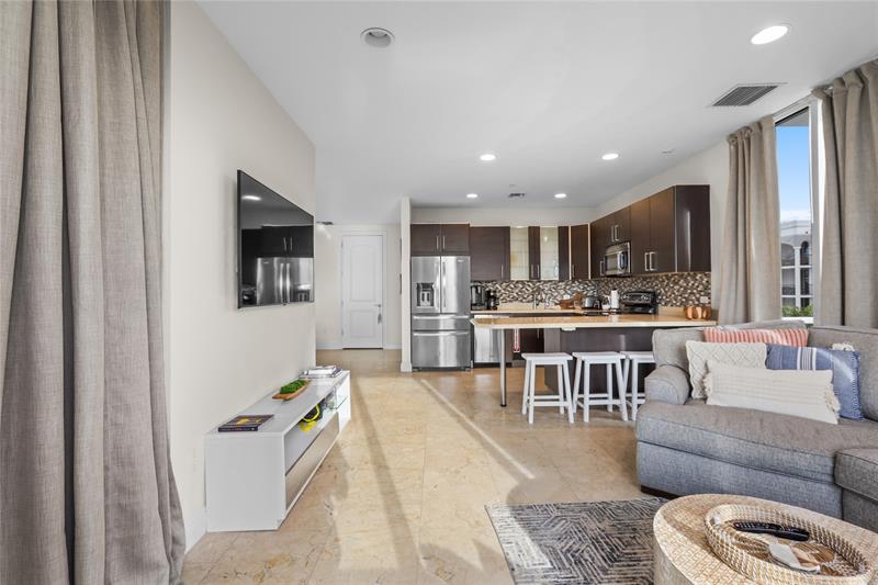 Image 33 of 34 For 120 19th Ave  404