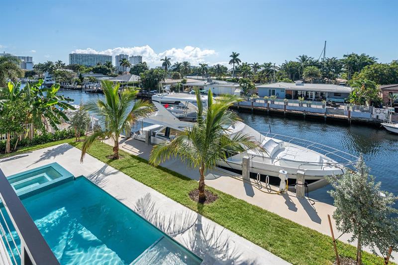 Image 35 of 45 For 2612 4th St  