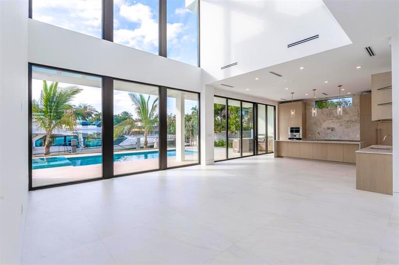 Image 6 of 45 For 2612 4th St  