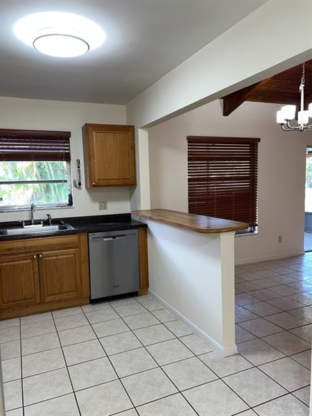 Image 6 of 24 For 2277 Nova Village Dr