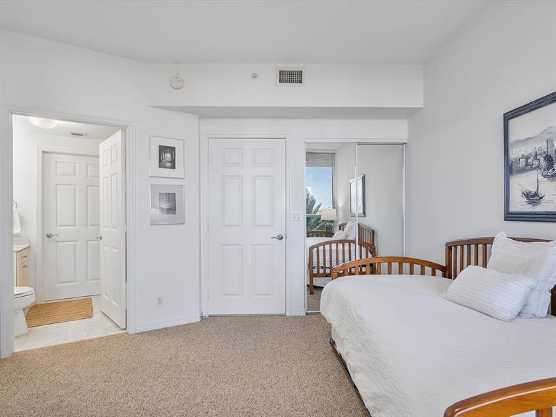 Image 25 of 25 For 3200 Ocean Blvd  504