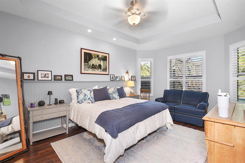 Image 21 of 70 For 6848 Twin Oaks Cir