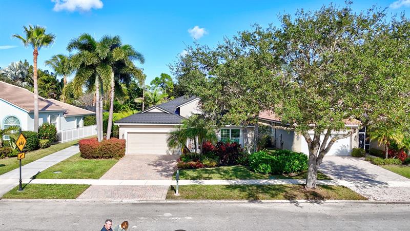 Image 44 of 70 For 6848 Twin Oaks Cir