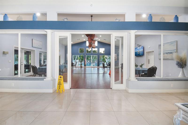 Image 64 of 70 For 6848 Twin Oaks Cir