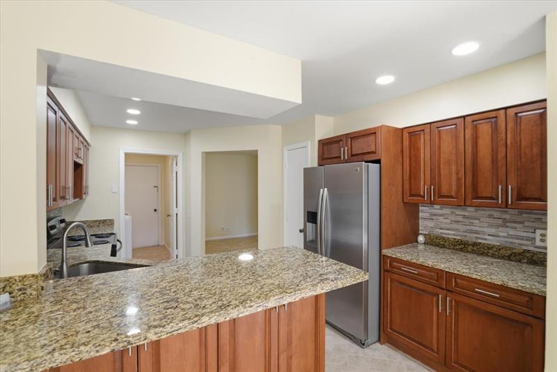 Image 10 of 37 For 10856 Cypress Glen Dr  10856