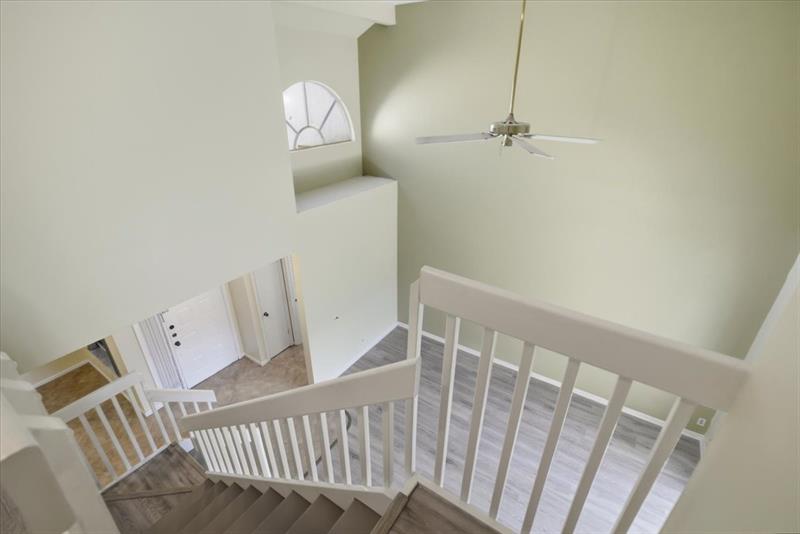 Image 17 of 37 For 10856 Cypress Glen Dr  10856