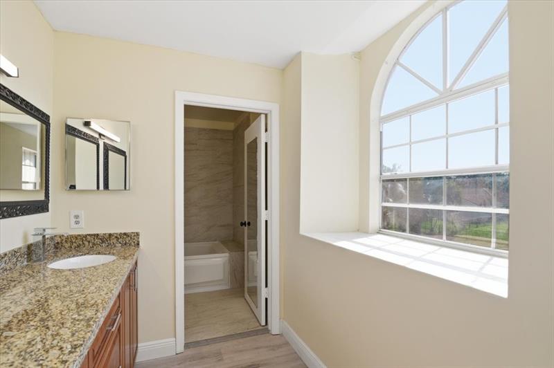 Image 22 of 37 For 10856 Cypress Glen Dr  10856