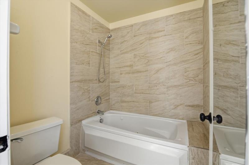 Image 23 of 37 For 10856 Cypress Glen Dr  10856