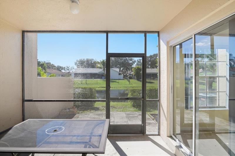 Image 28 of 37 For 10856 Cypress Glen Dr  10856