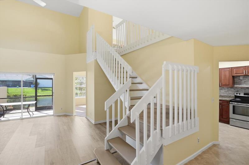 Image 4 of 37 For 10856 Cypress Glen Dr  10856