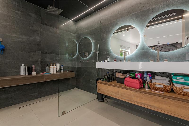 Image 10 of 33 For 5300 Garfield St