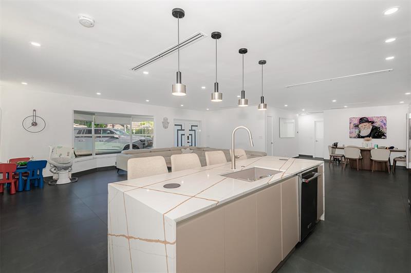 Image 16 of 33 For 5300 Garfield St