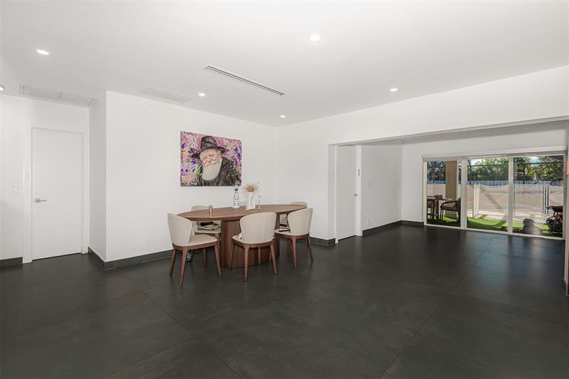 Image 18 of 33 For 5300 Garfield St