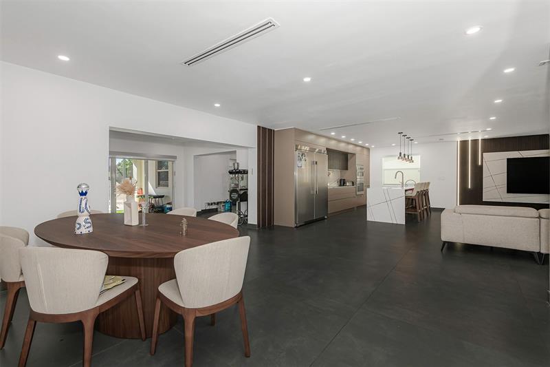 Image 19 of 33 For 5300 Garfield St