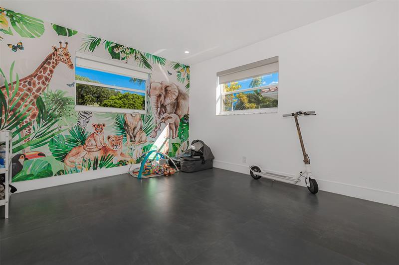 Image 5 of 33 For 5300 Garfield St