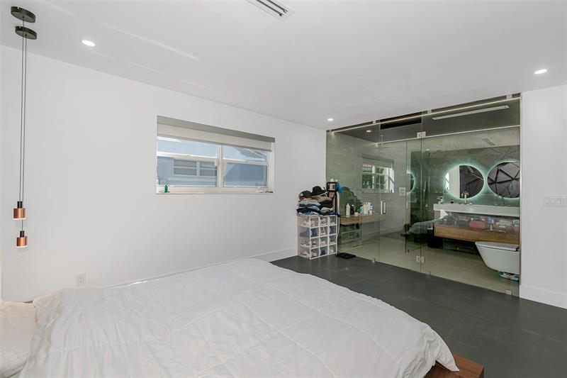 Image 8 of 33 For 5300 Garfield St