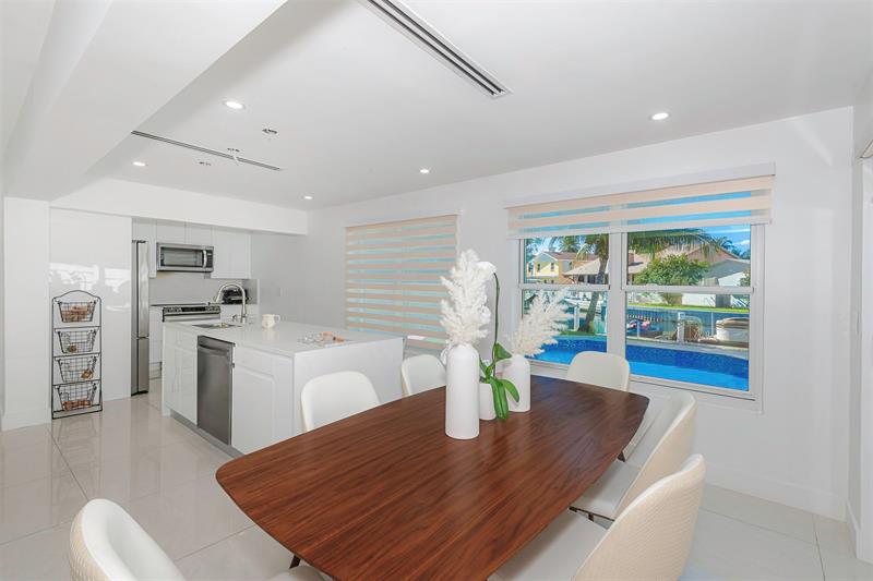 Image 10 of 29 For 825 Argonaut Isle