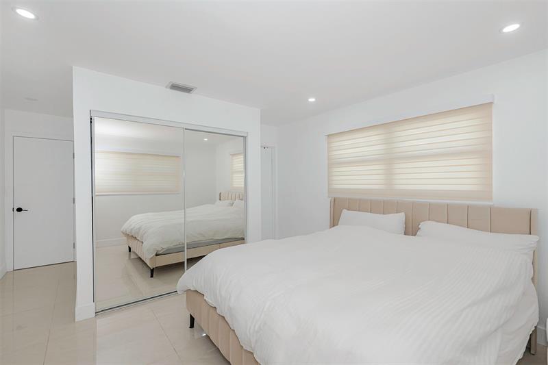 Image 17 of 29 For 825 Argonaut Isle