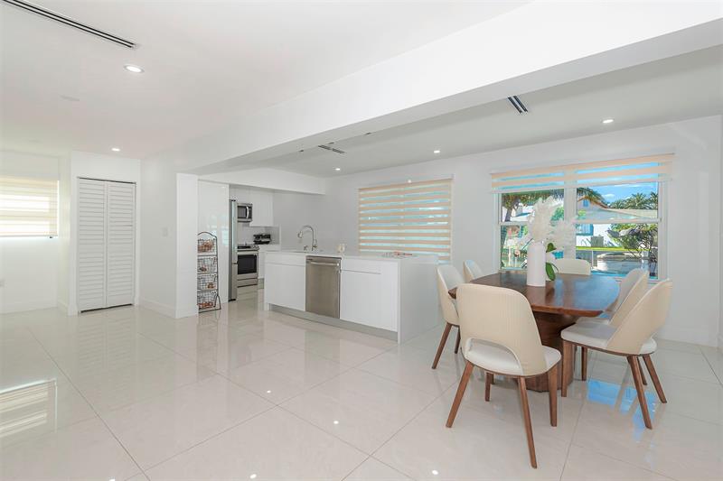 Image 7 of 29 For 825 Argonaut Isle