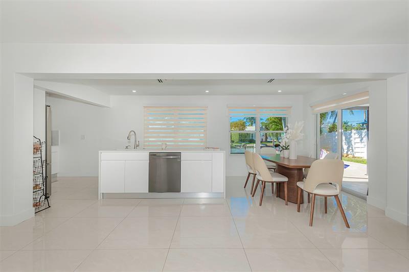 Image 8 of 29 For 825 Argonaut Isle