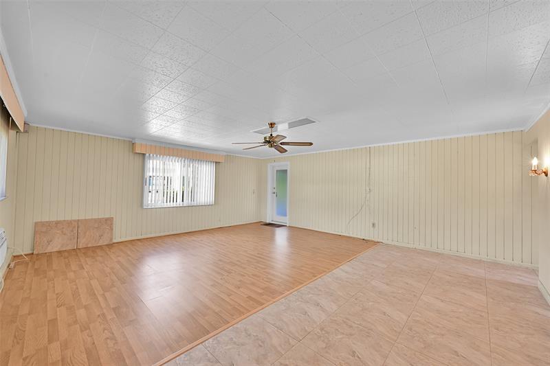 Image 30 of 47 For 4521 Sea Grape Dr