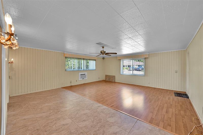 Image 31 of 47 For 4521 Sea Grape Dr