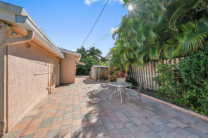 Image 38 of 47 For 4521 Sea Grape Dr