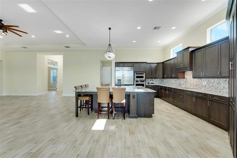 Image 14 of 44 For 4673 Estates Cir